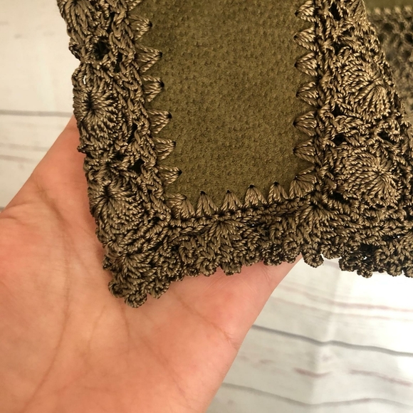 Autumn Green Leather Jacket with Embroidery - Picture 7 of 10